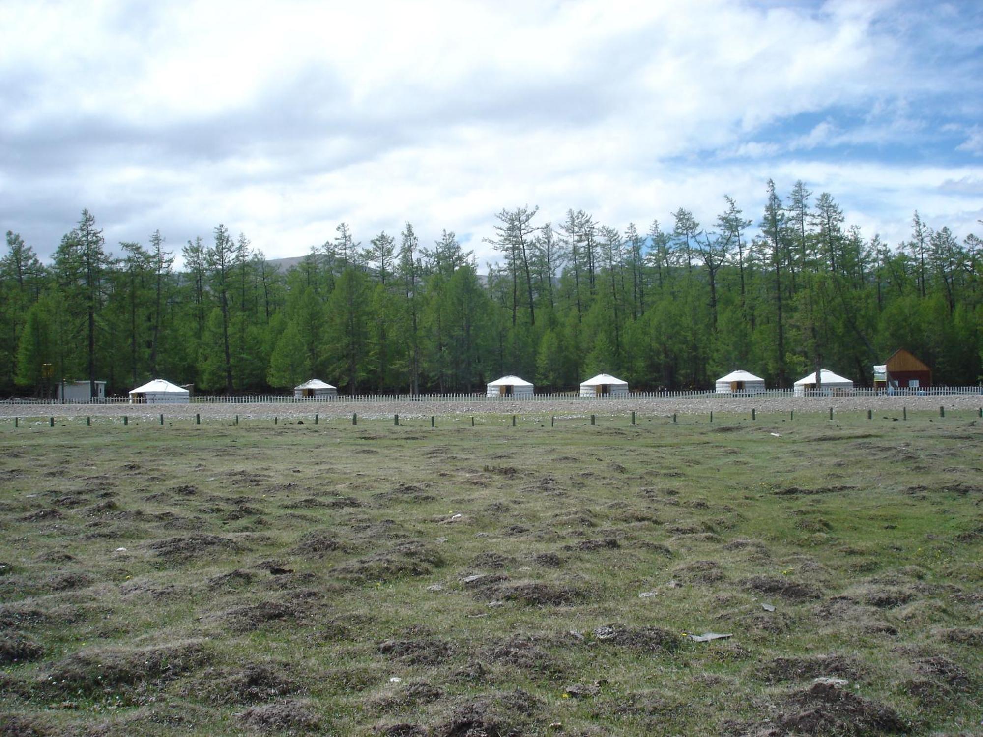 Sunpath Mongolia Tour & Hostel Улан-Батор Екстер'єр фото